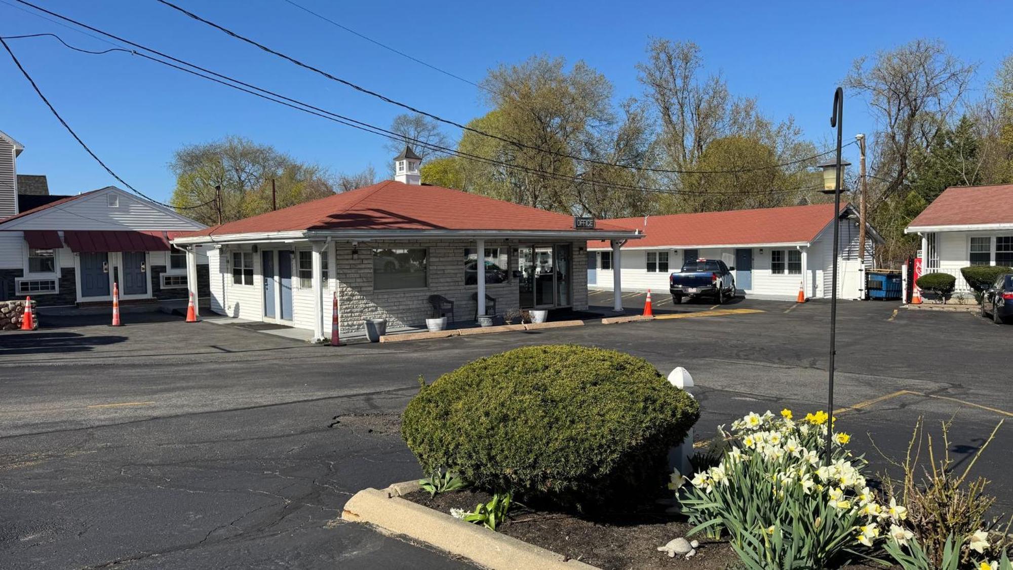 Chisholm'S Motor Inn Согас Экстерьер фото