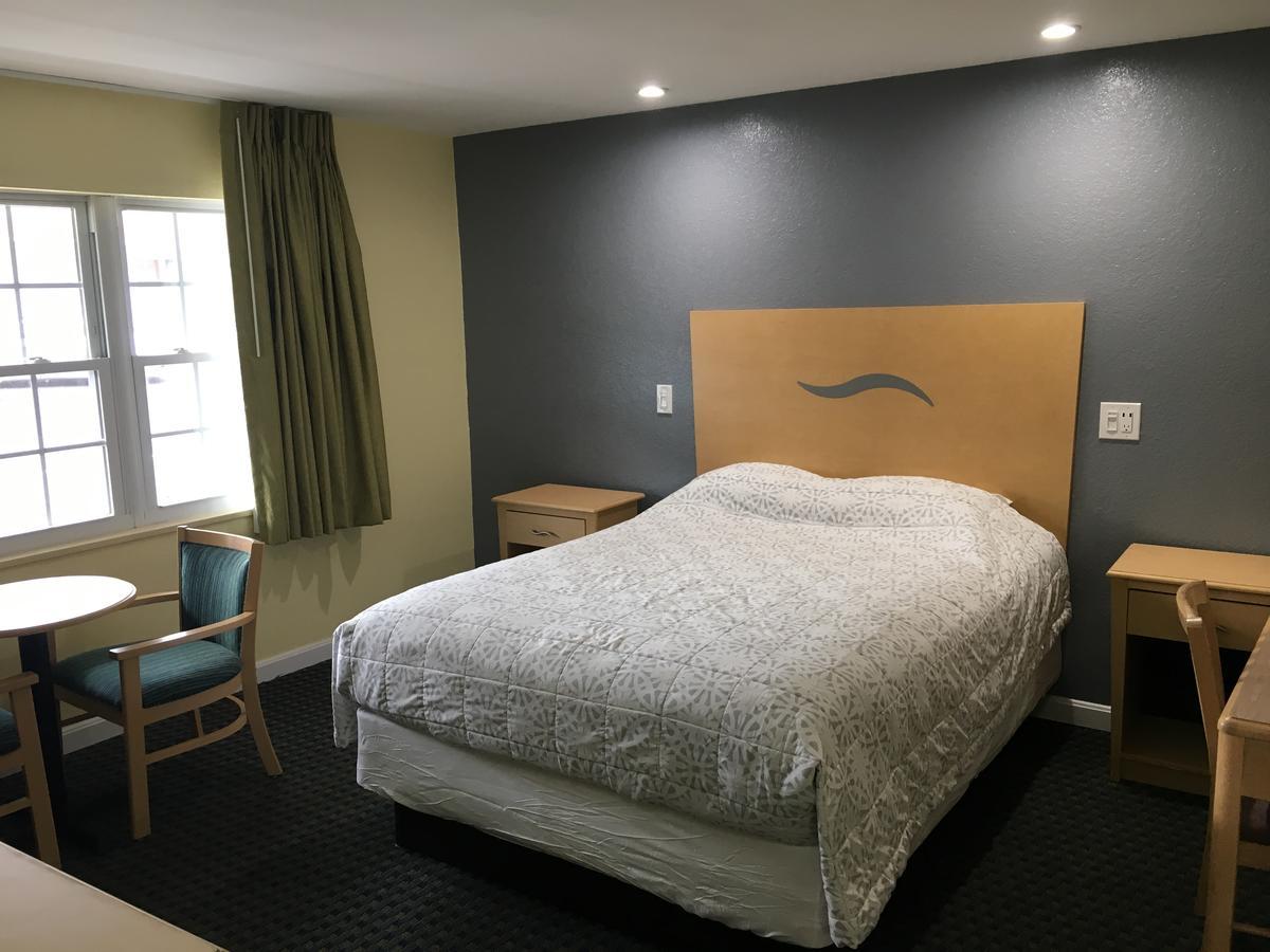 Chisholm'S Motor Inn Согас Экстерьер фото