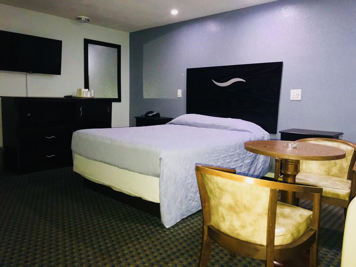 Chisholm'S Motor Inn Согас Экстерьер фото